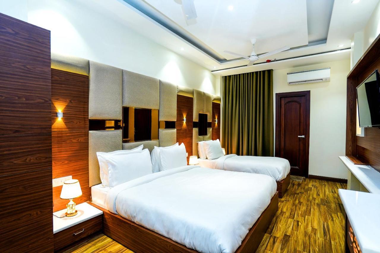 Hotel Aura Grand By Levelup Hotels Amritsar Dış mekan fotoğraf